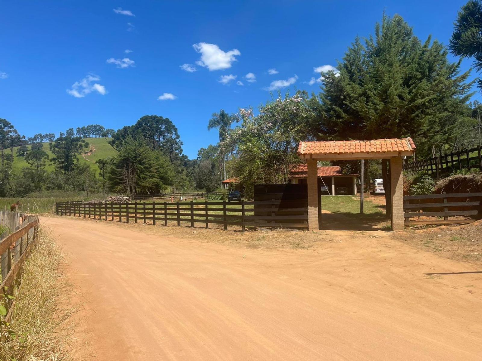 Casa de Férias Pe Da Serra - Sitio Em Campos Novos De